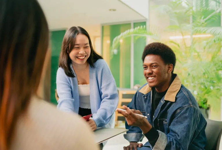 Chat with Constructor University Students