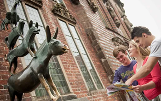 Students exploring Bremen 