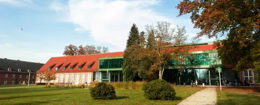 A picture of the constructor university library.