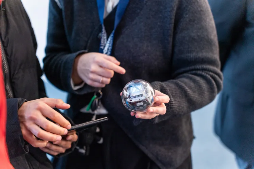 Holding the future in the palm of their hands: students explore Constructor University's robotics lab at MINT-Tag 2025 (source: Constructor University