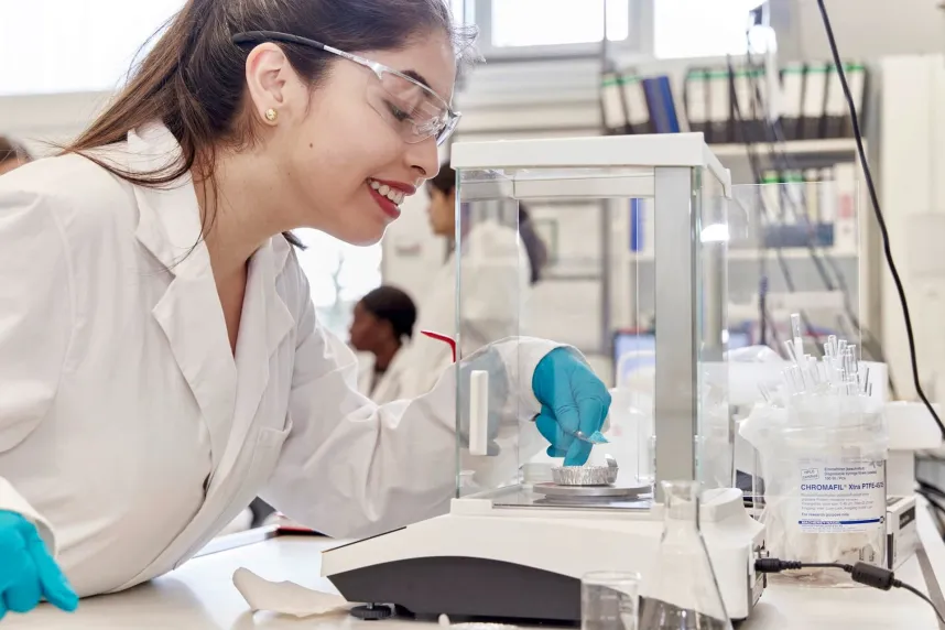 Lab Work Girl Measuring Chemistry