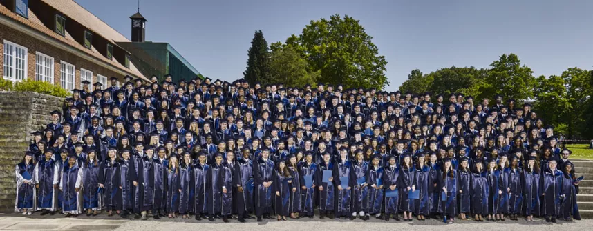 graduation_2015_class_photo.jpg