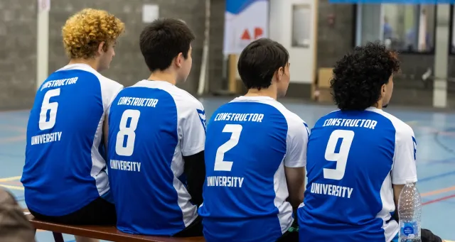 Students at a Constructor University sports event
